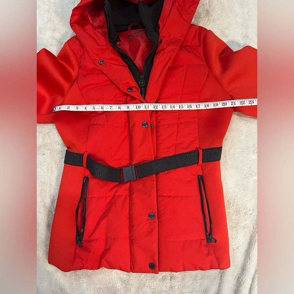 Michael Kors women’s size XL neoprene jacket. Very cute and flattering!! - Picture 5 of 8